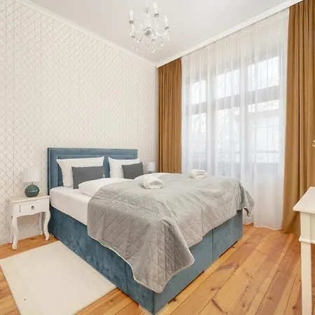 Апартаменты Aesthetic One Bedroom In By Renters *