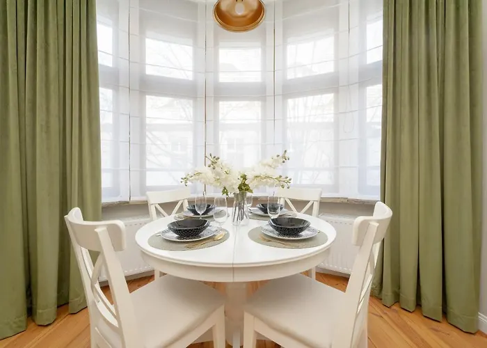 Aesthetic One Bedroom In By Renters Apartament *