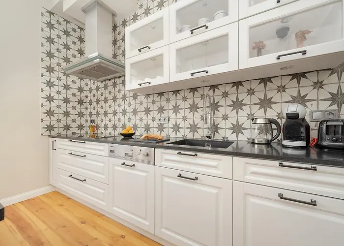 Aesthetic One Bedroom In By Renters *